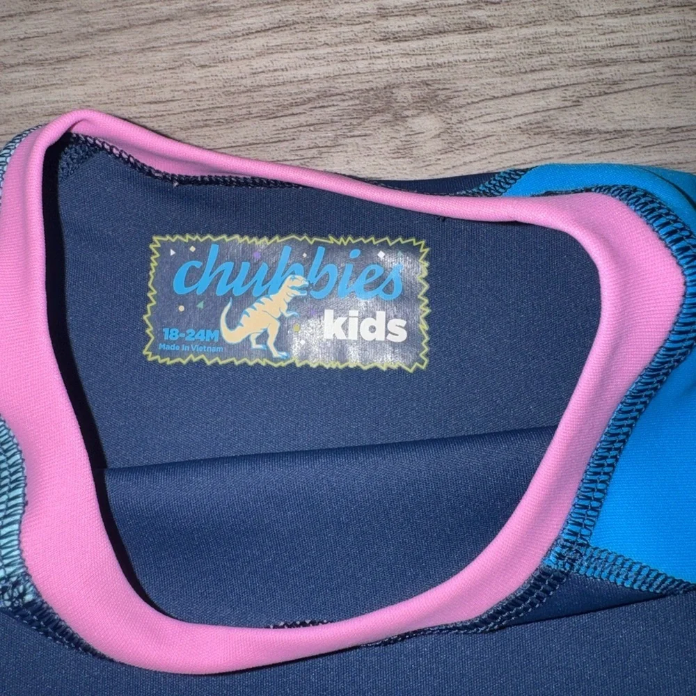 CHUBBIES KIDS Colorblock Long Sleeve Rash Guard - Picture 2 of 3